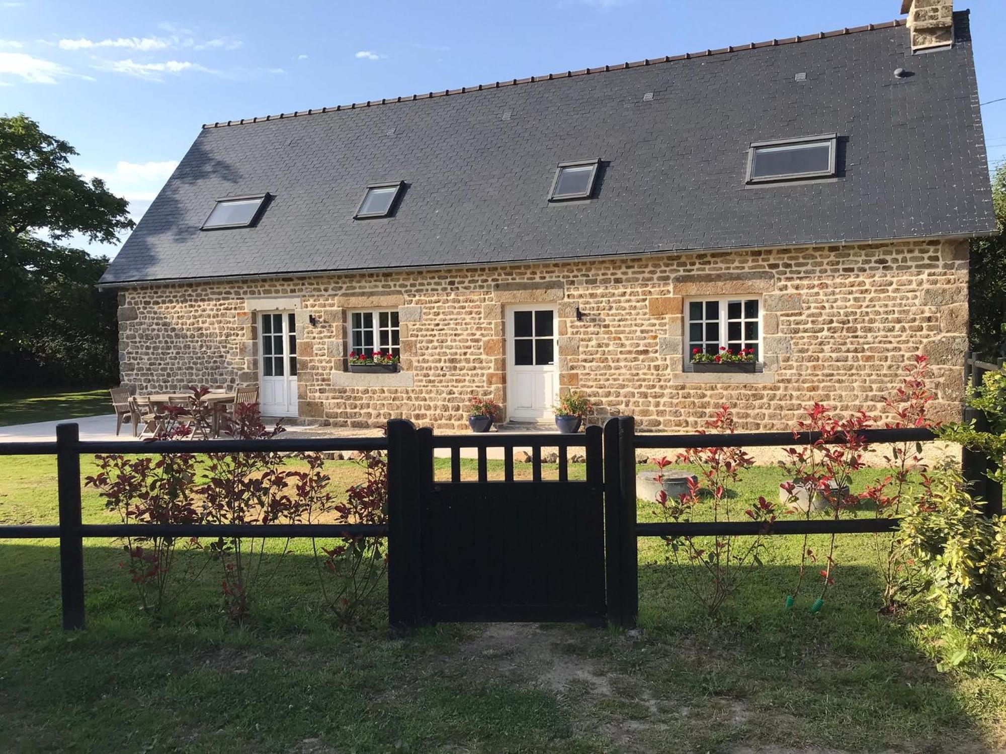 Maison De La Grange, Chaulieu Sourdeval Luaran gambar