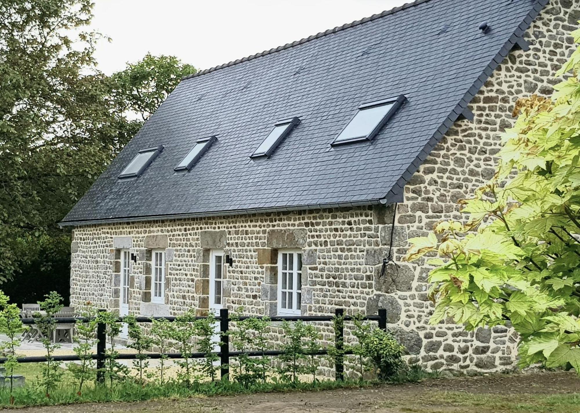 Maison De La Grange, Chaulieu Sourdeval Luaran gambar